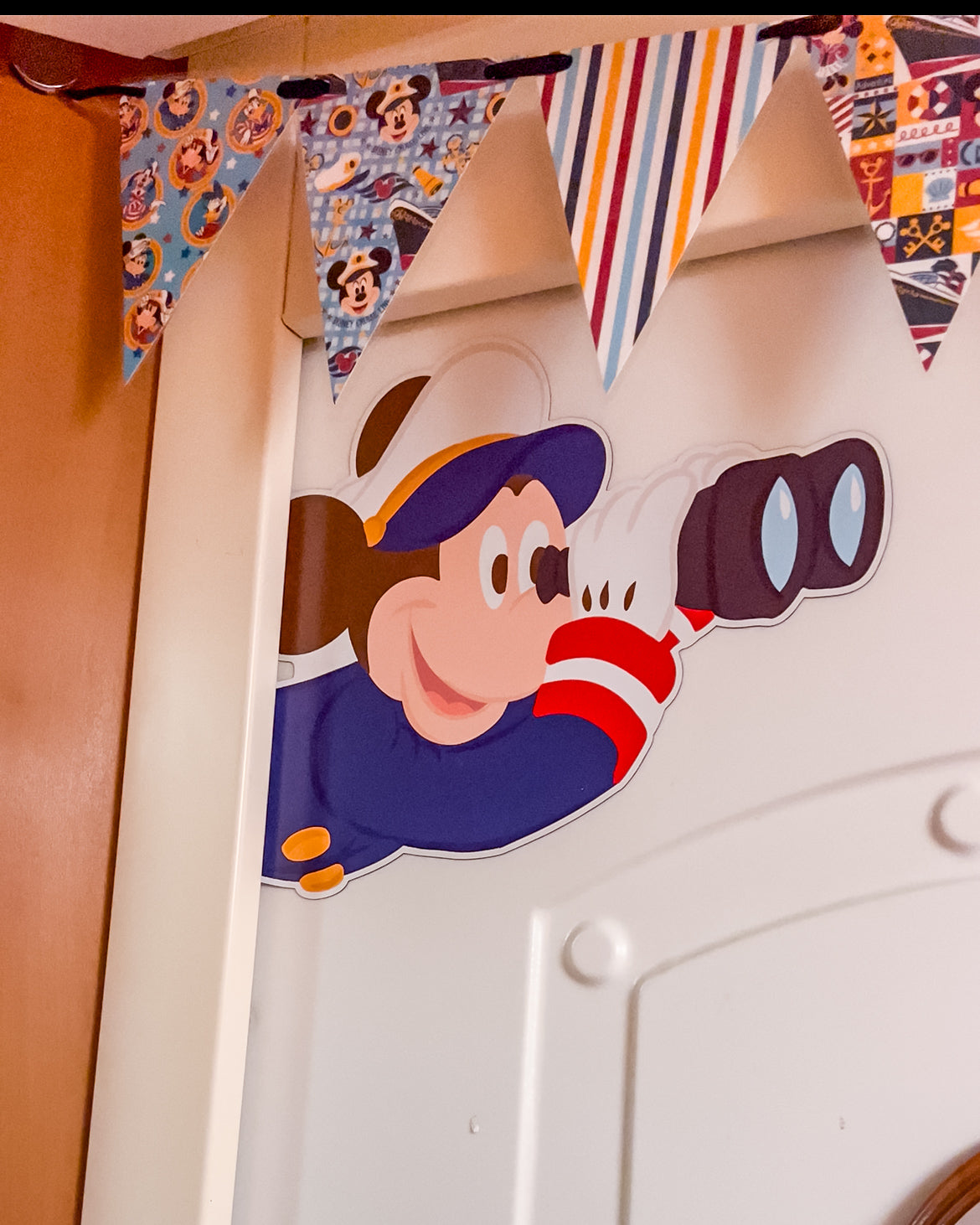 Character Cruise Magnets